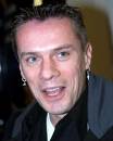 Larry Mullen2.jpg